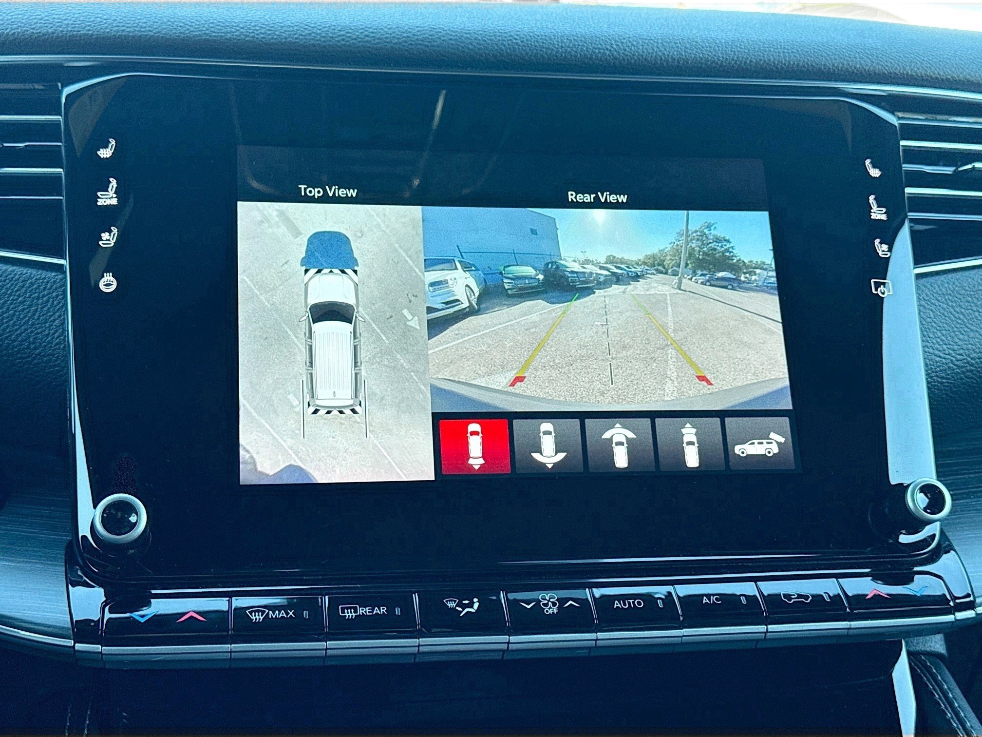 Used 2023 Jeep Wagoneer Series III w/ Convenience Group I image 32