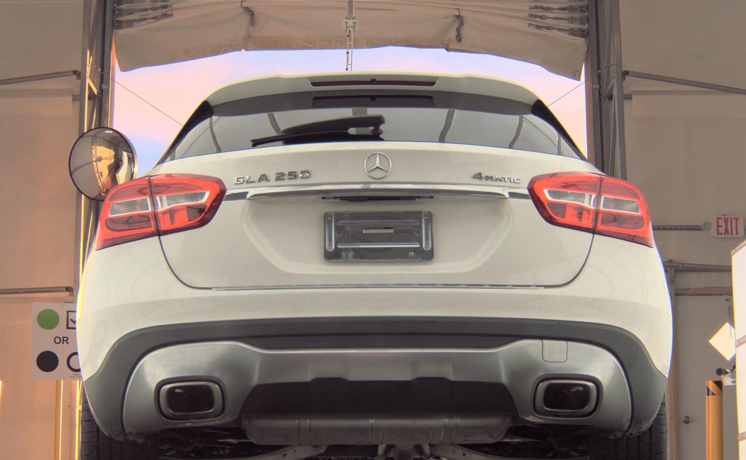 Used 2020 Mercedes-Benz GLA 250 4MATIC w/ Convenience Package image 4