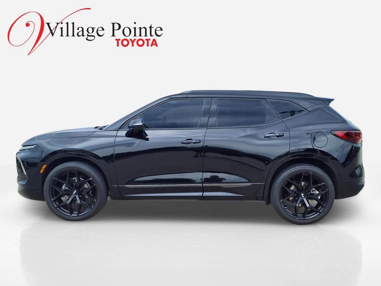 Used 2024 Chevrolet Blazer RS w/ Driver Confidence II Package AWD/4WD image 2