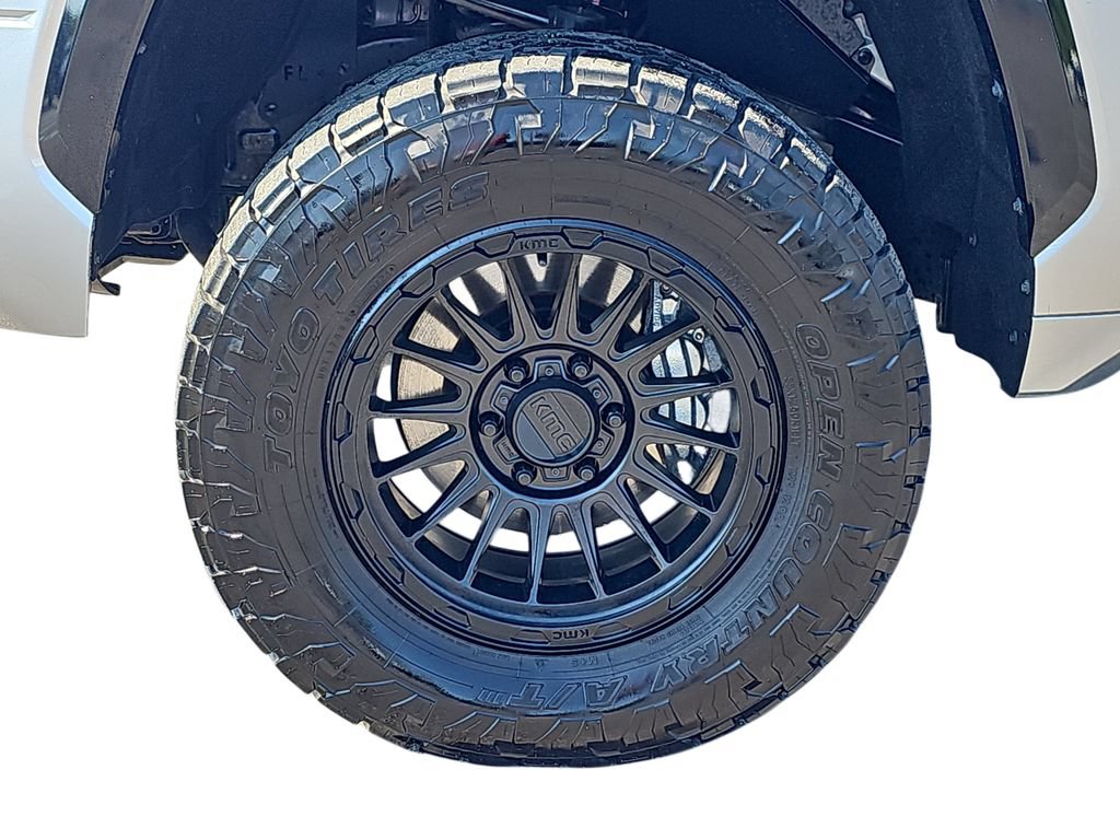 Used 2024 Toyota Tundra Platinum w/ TRD Off-Road Package AWD/4WD image 31