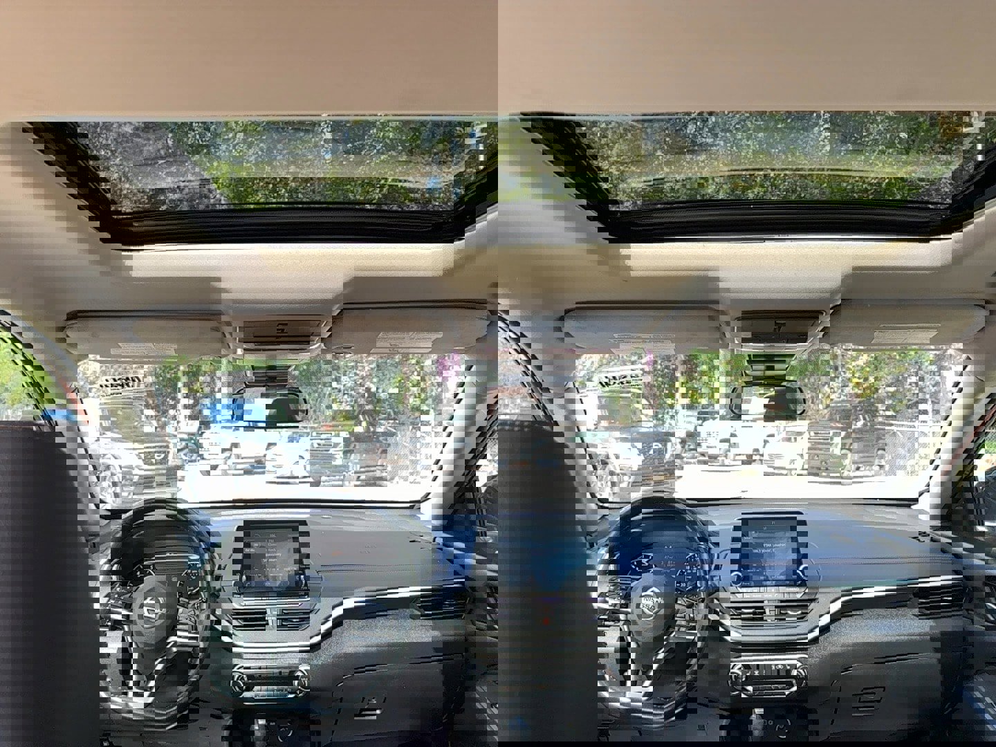 Used 2021 Nissan Altima 2.5 SR w/ SR Premium Package image 13