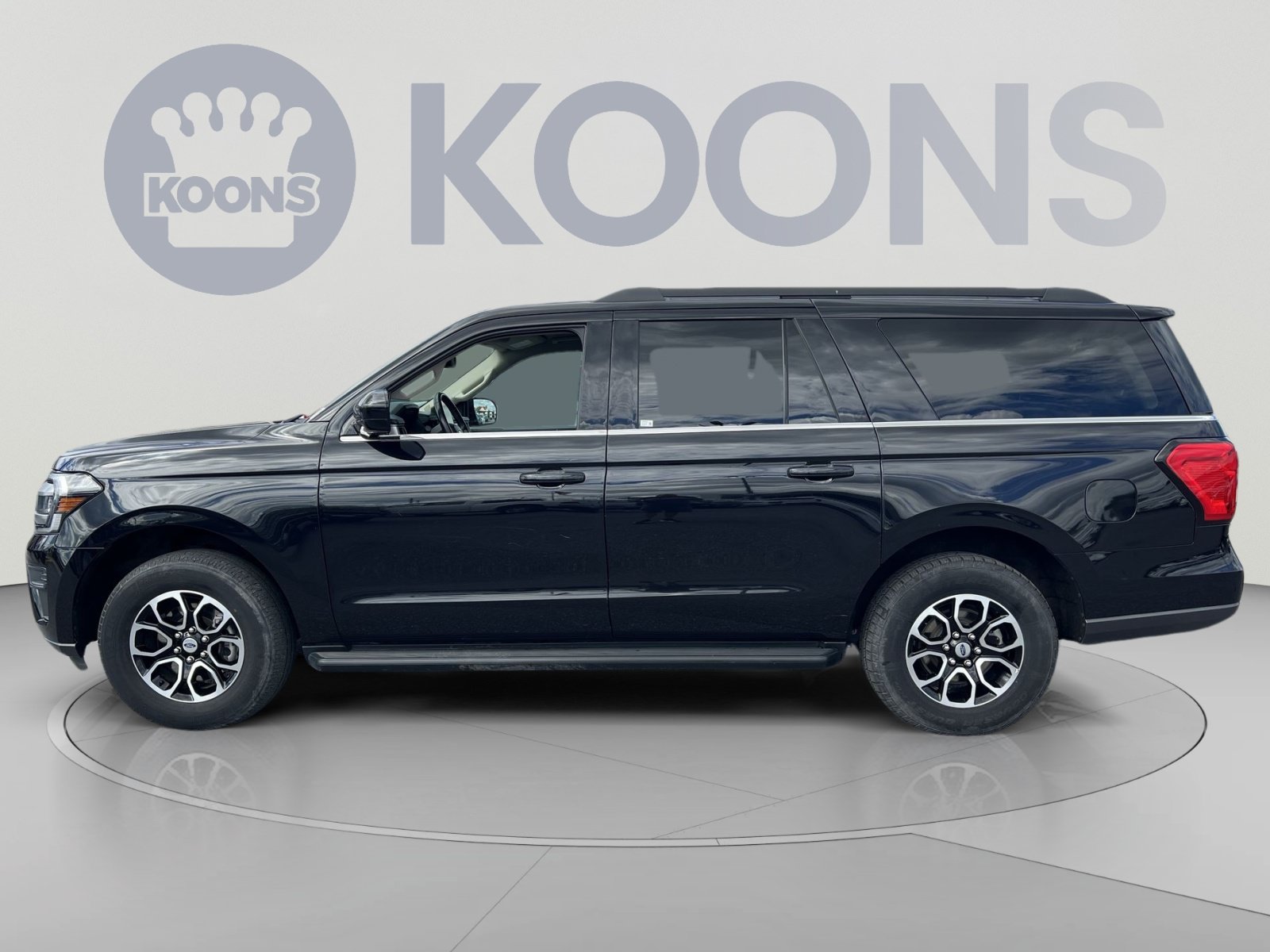 Certified 2024 Ford Expedition Max XLT AWD/4WD image 2