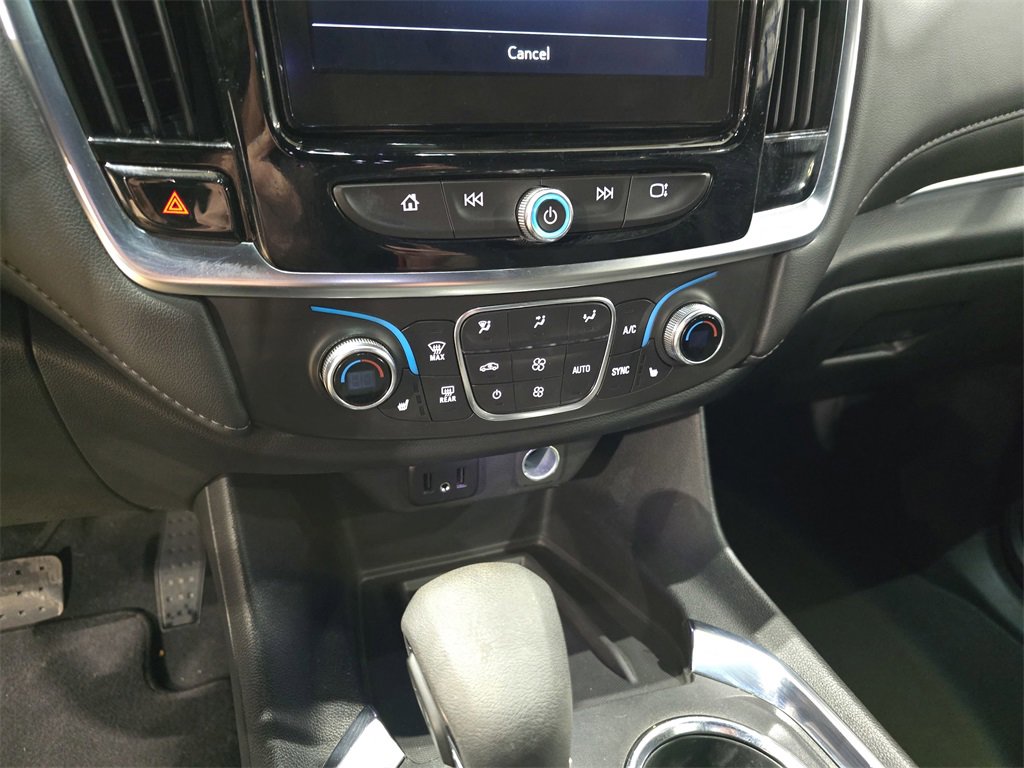 Used 2024 Chevrolet Traverse LT image 25