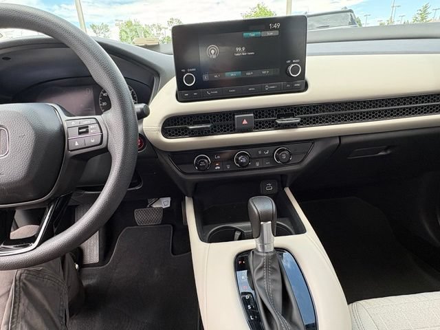 Used 2025 Honda HR-V LX image 18