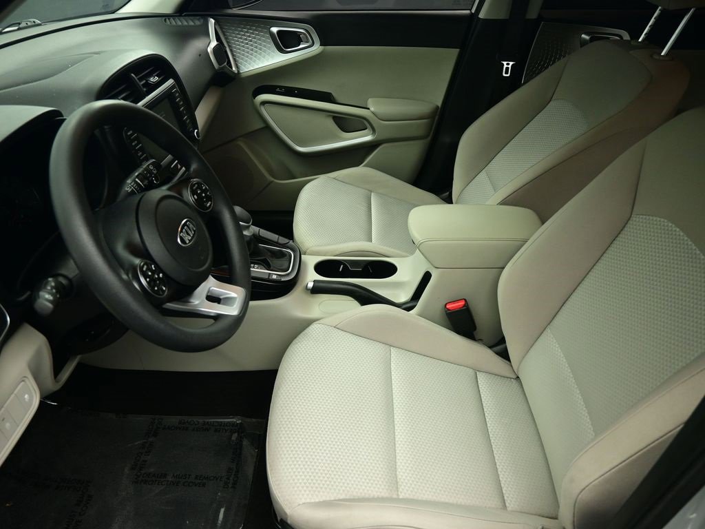 Used 2020 Kia Soul LX image 19