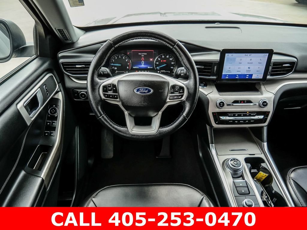 Used 2023 Ford Explorer XLT w/ Equipment Group 202A AWD/4WD image 26