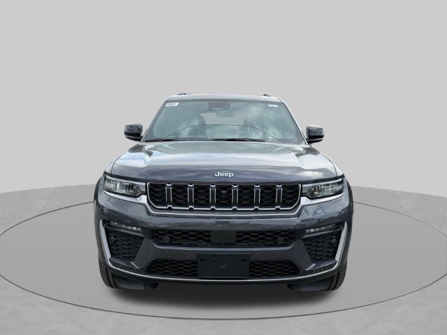 New 2026 Jeep Grand Cherokee L Limited w/ Luxury Tech Group II AWD/4WD image 11