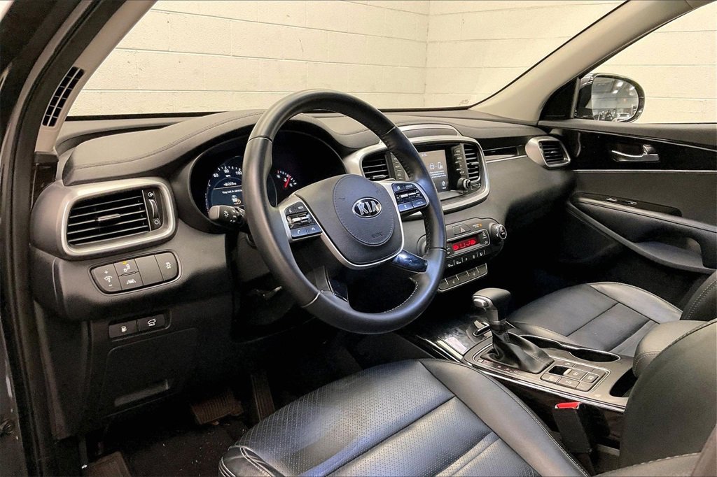 Used 2020 Kia Sorento EX image 12