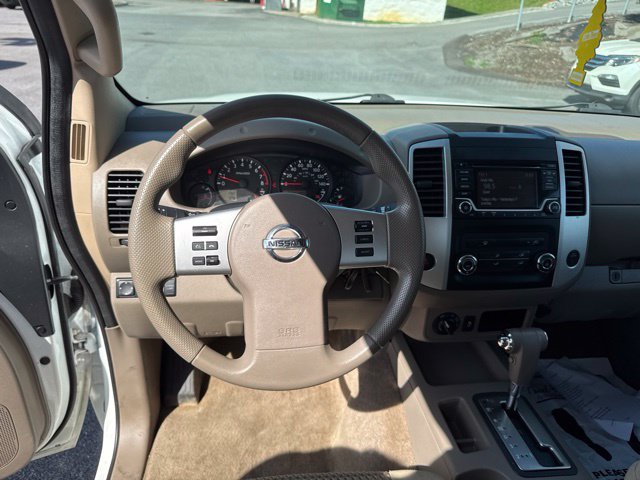 Used 2015 Nissan Frontier SV AWD/4WD image 13
