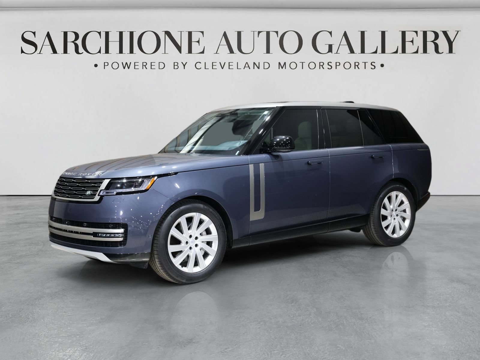 Used 2025 Land Rover Range Rover SE AWD/4WD image 12