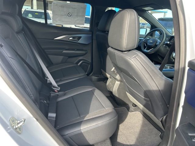 New 2026 Chevrolet Equinox EV LT image 31