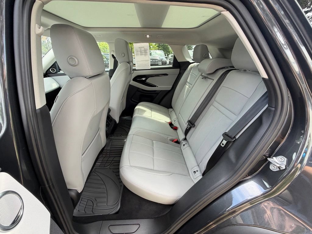Used 2024 Land Rover Range Rover Evoque S AWD/4WD image 17
