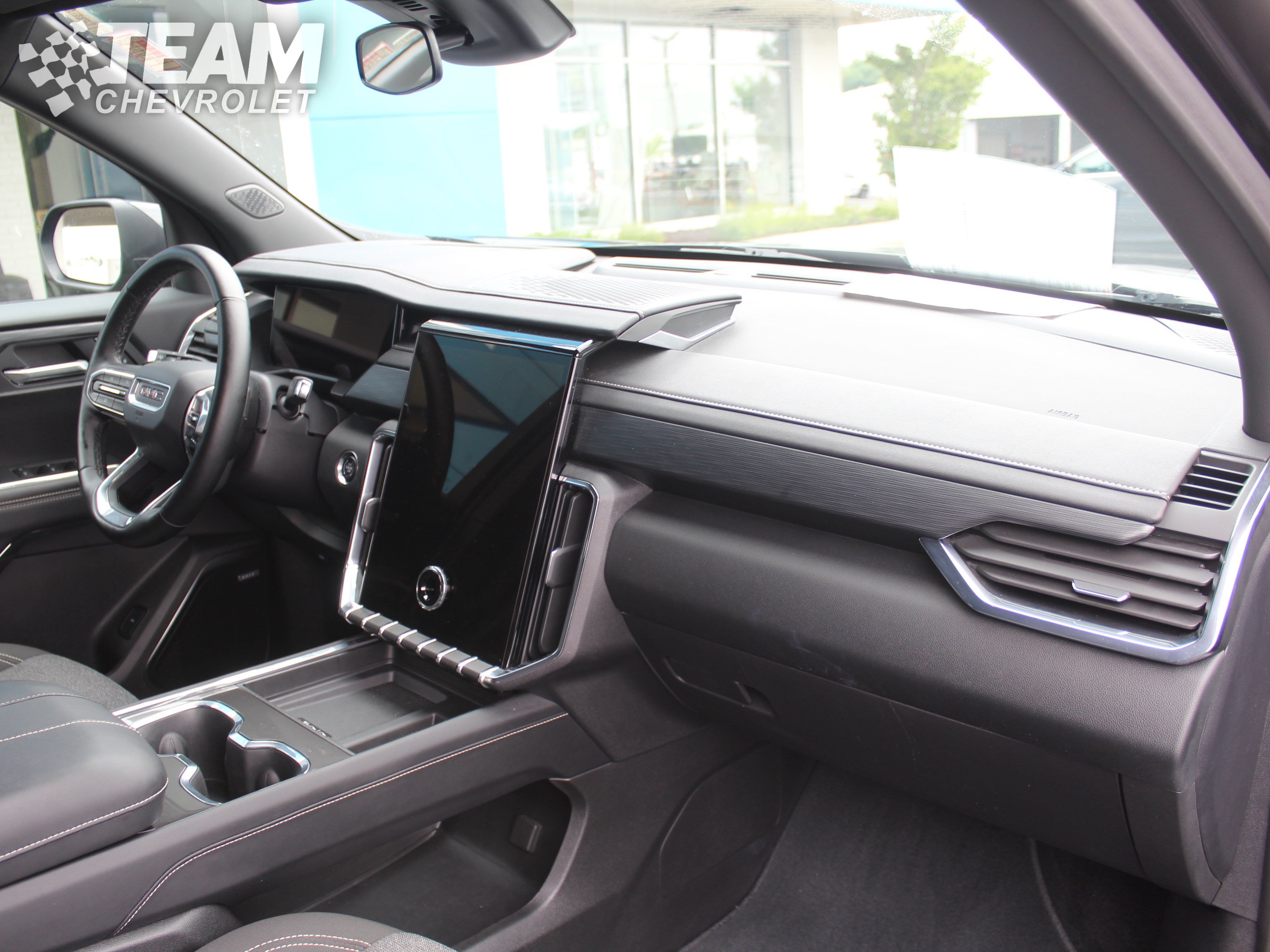 Certified 2025 GMC Acadia Elevation AWD/4WD image 26