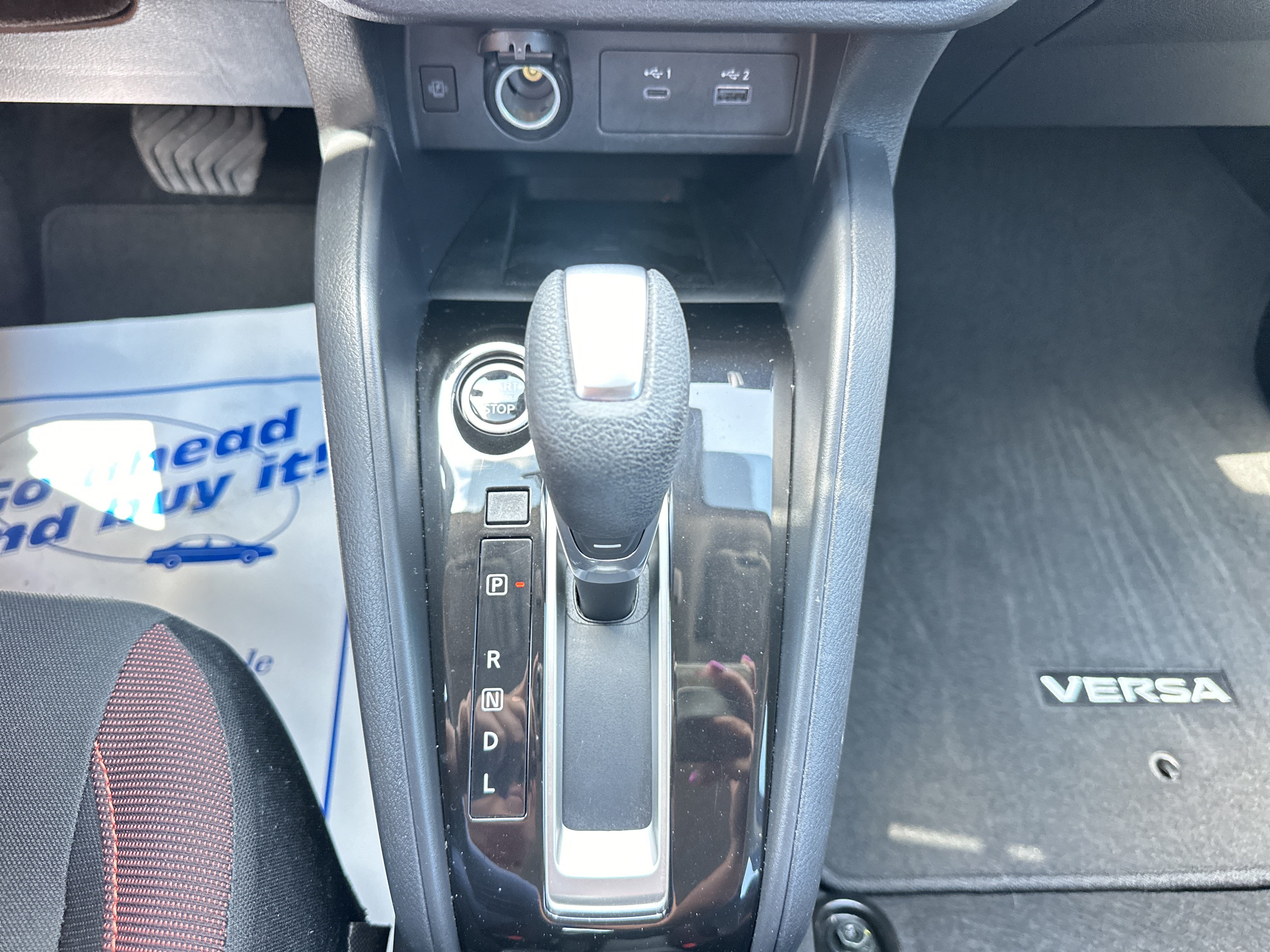 Used 2025 Nissan Versa SR w/ Trunk Package FWD image 17