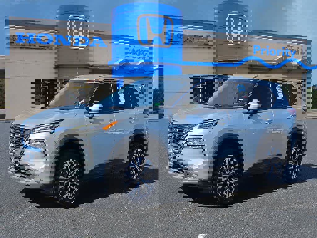 Used 2023 Nissan Rogue SV