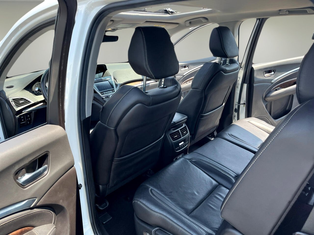 Used 2020 Acura MDX SH-AWD w/Technology Pkg image 8