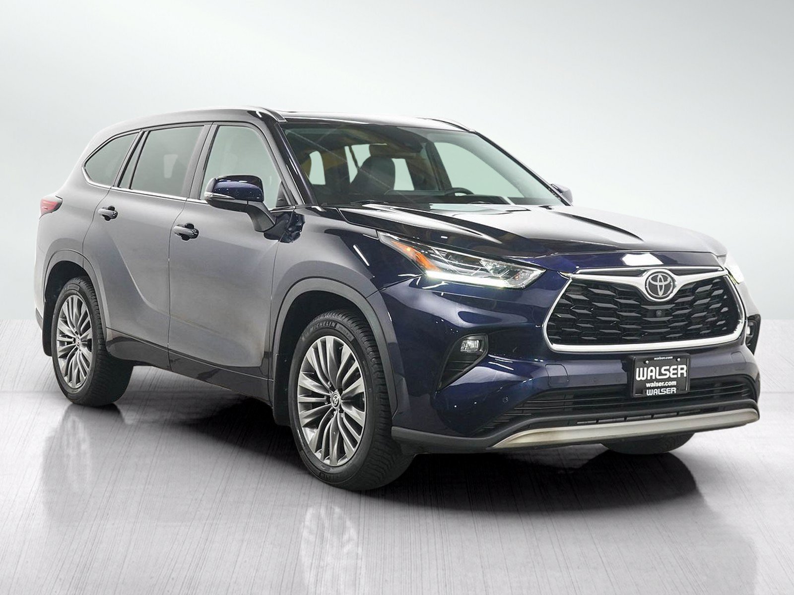 Used 2020 Toyota Highlander Platinum AWD/4WD image 7