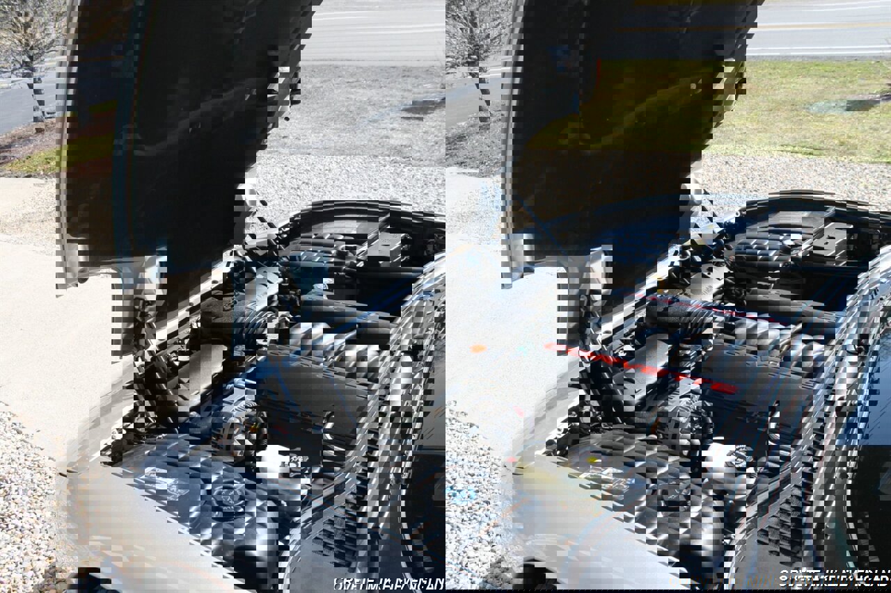 Used 2001 Chevrolet Corvette Convertible w/ Preferred Equipment Group2 image 37