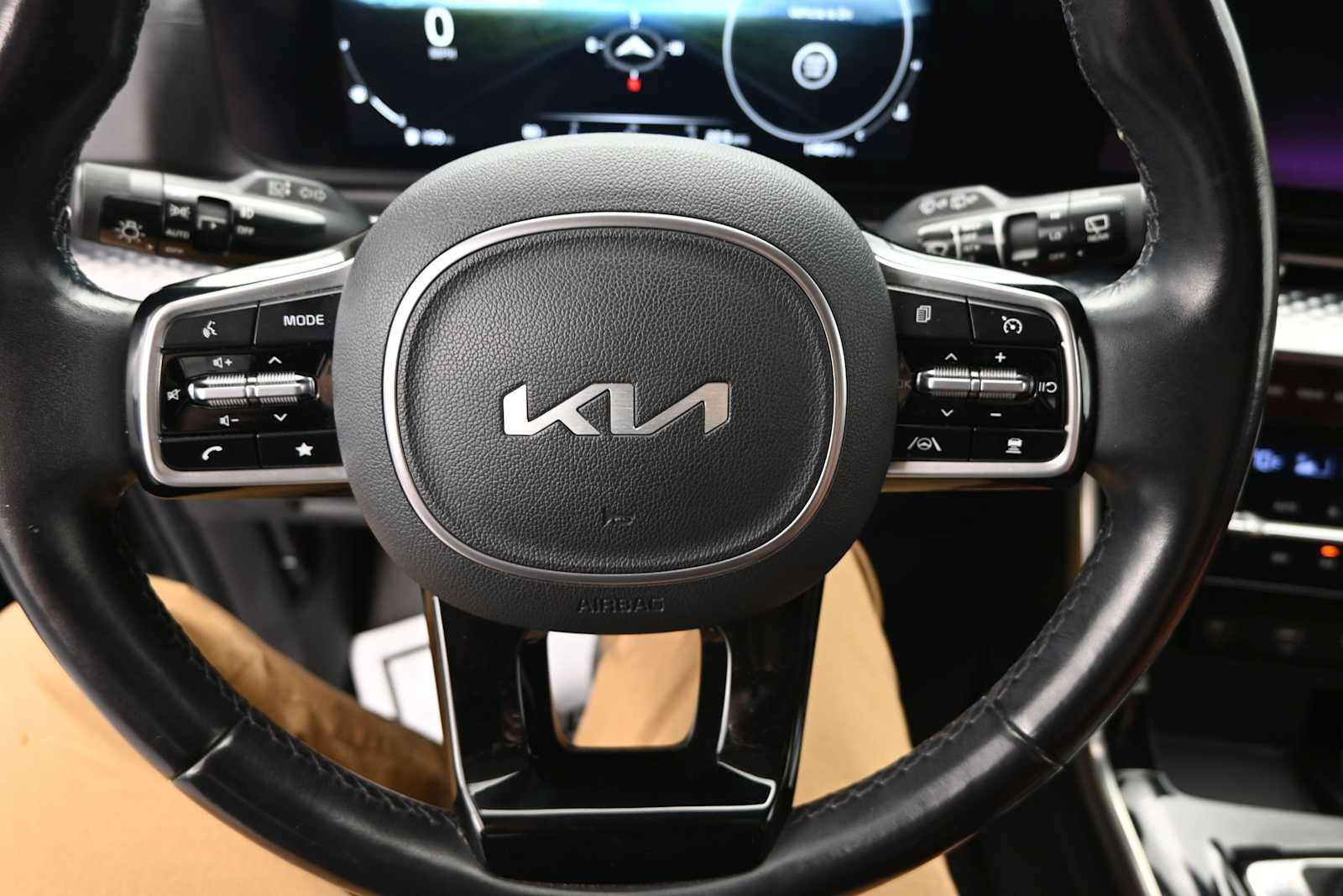 Used 2022 Kia Carnival SX Prestige FWD image 13
