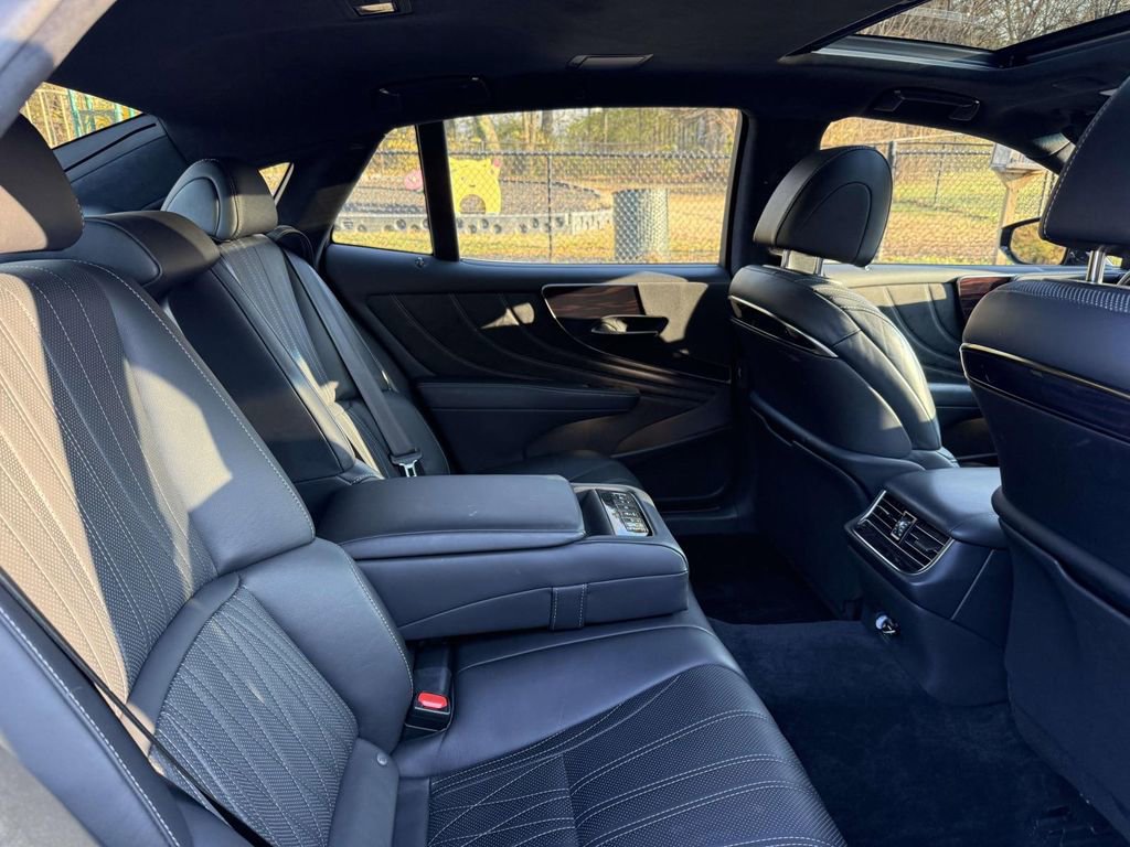 Used 2018 Lexus LS 500 AWD image 16