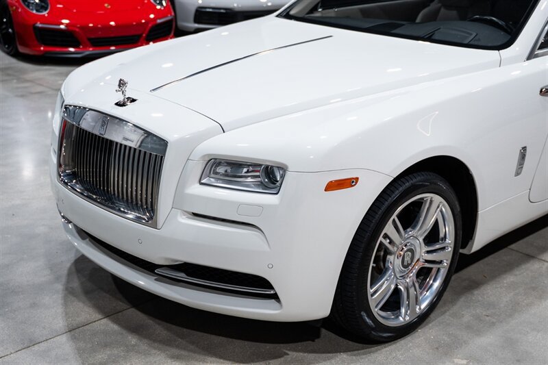 Used 2016 Rolls-Royce Wraith RWD image 11