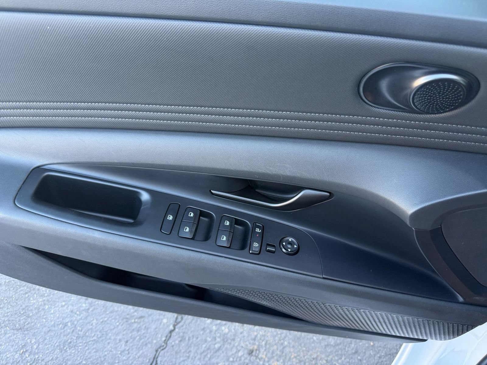 Used 2026 Hyundai Elantra Sport FWD image 18