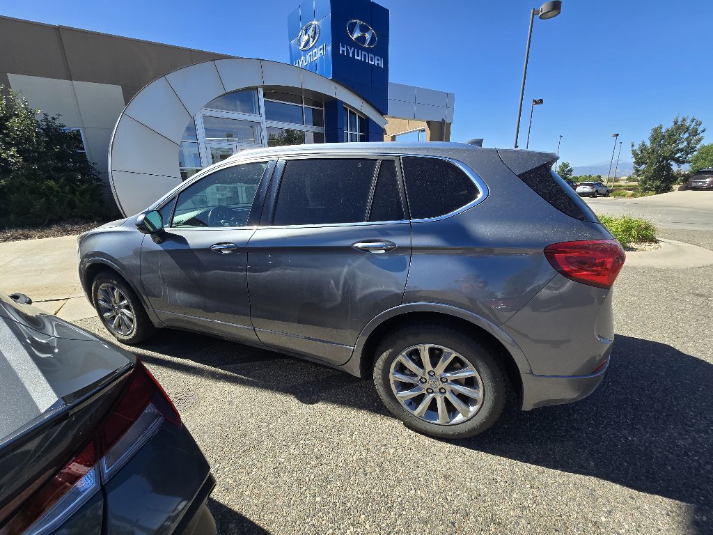 Used 2020 Buick Envision Essence AWD/4WD image 2