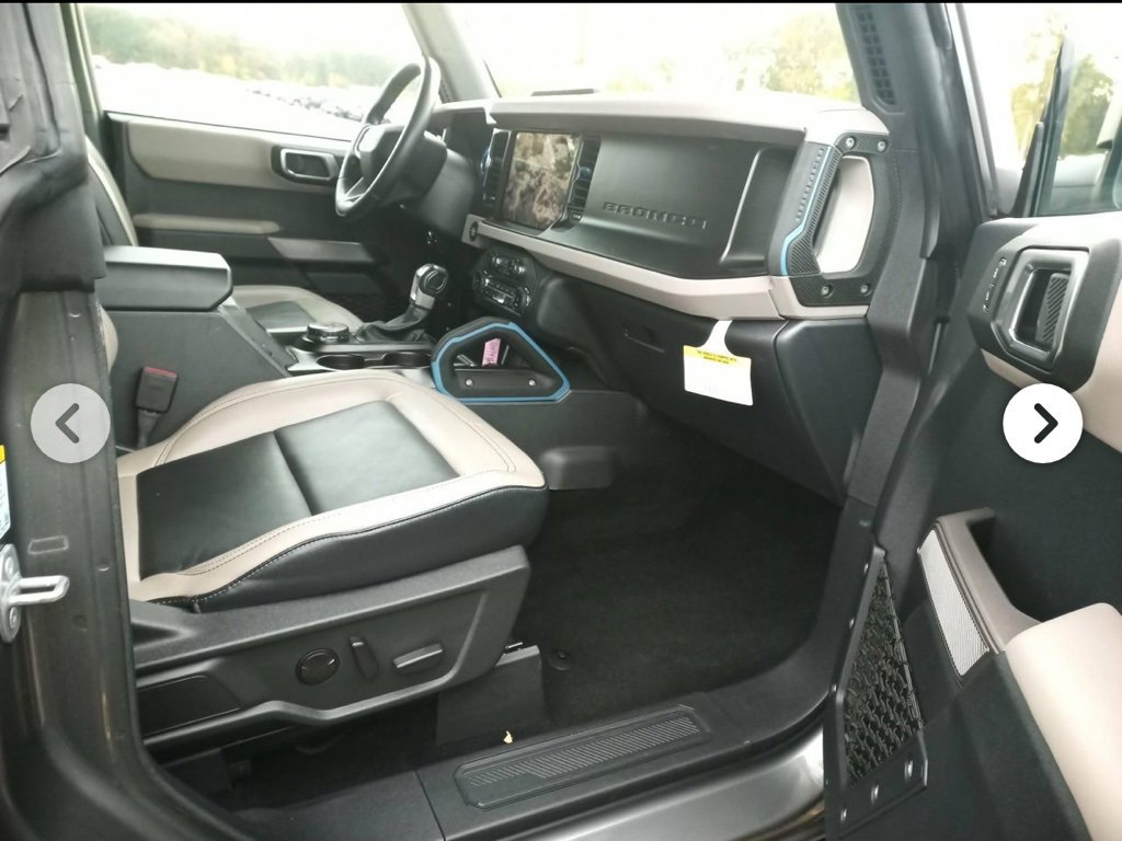 Used 2022 Ford Bronco Wildtrak image 6