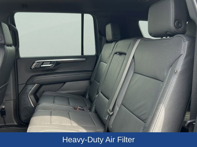 Used 2025 Chevrolet Suburban Z71 AWD/4WD image 16