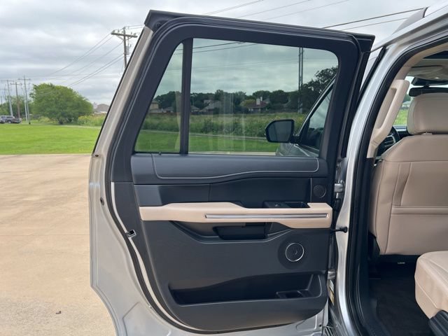 Used 2023 Ford Expedition Max Limited RWD image 16