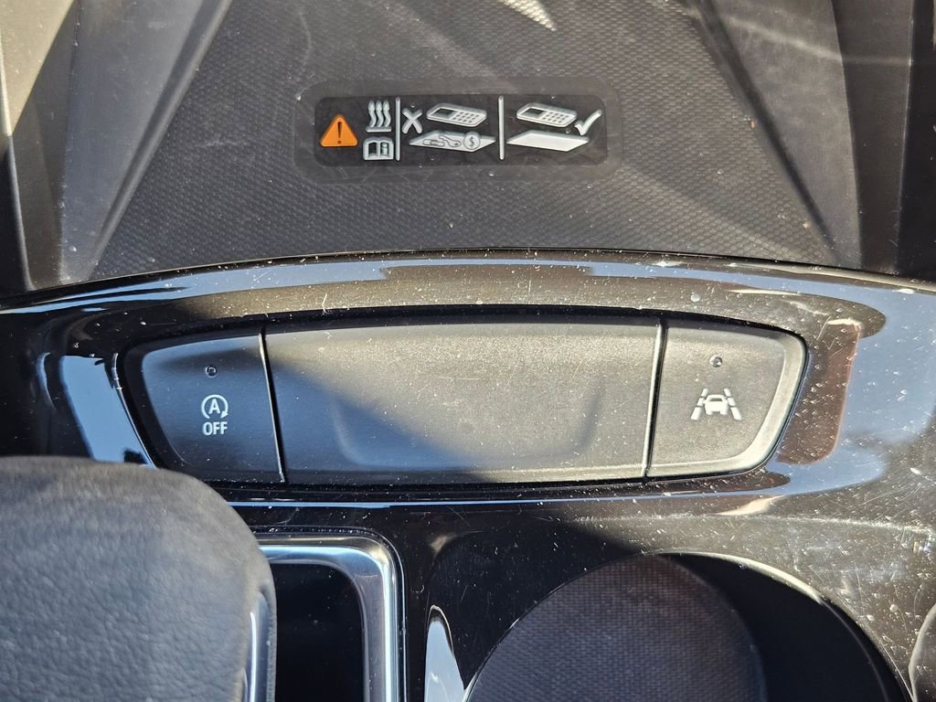 Used 2024 Chevrolet Trax RS w/ Sunroof Package image 30