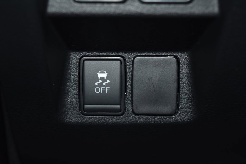 Certified 2024 Nissan Frontier SV w/ Technology Package image 19