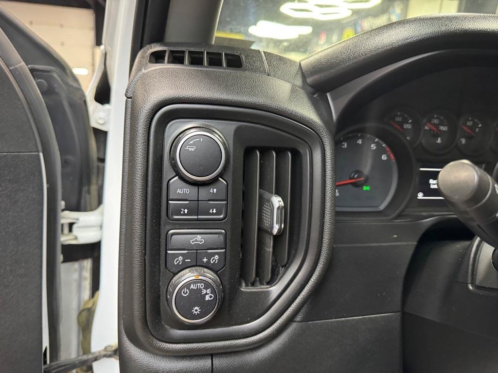 Used 2020 Chevrolet Silverado 1500 W/T w/ WT Value Package AWD/4WD image 24