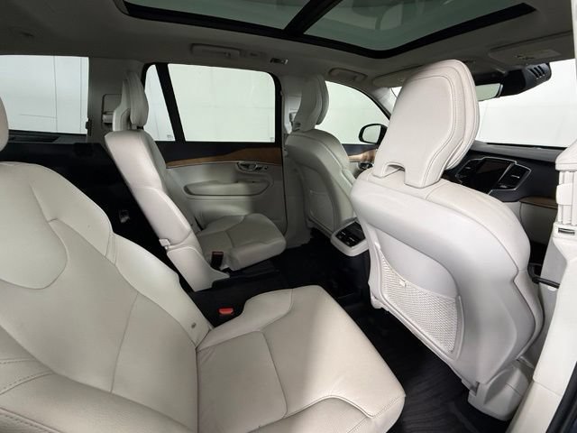 Used 2022 Volvo XC90 T6 Momentum w/ Advanced Package AWD/4WD image 30