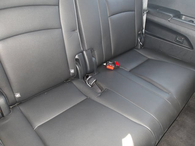 Used 2017 Honda Pilot Touring image 12