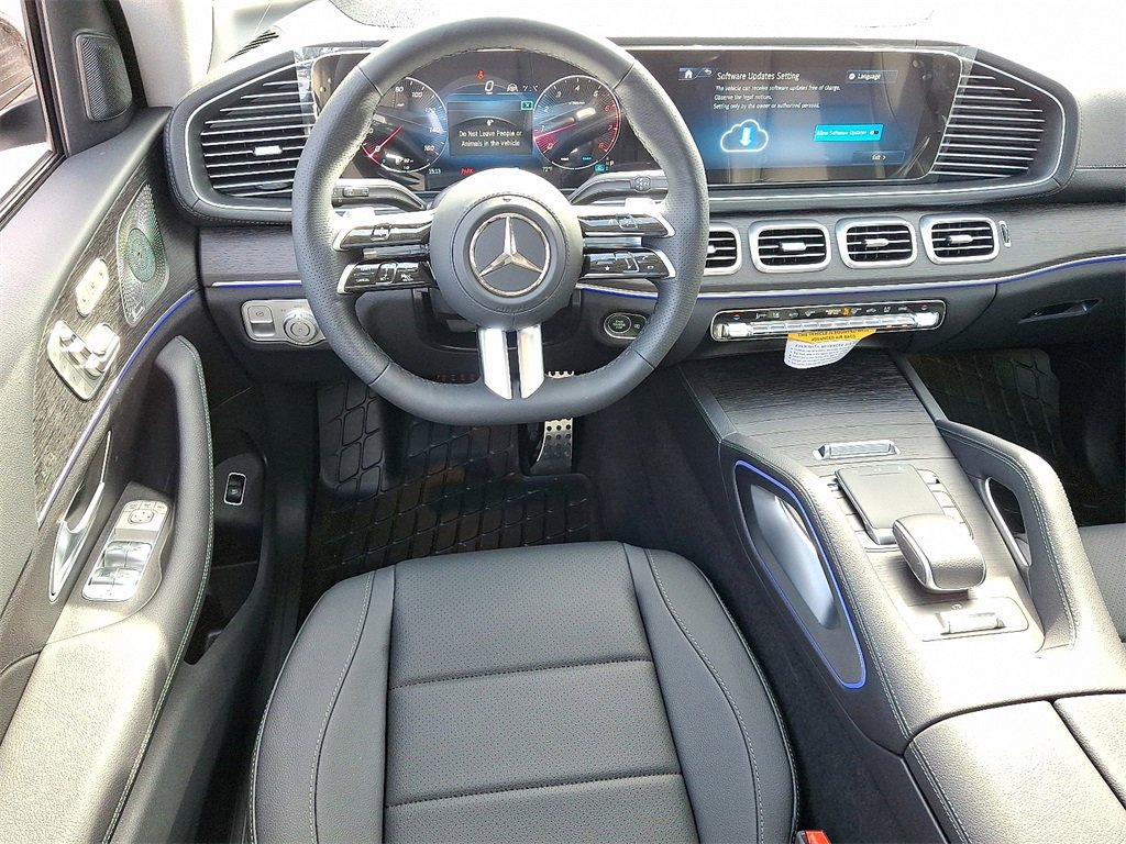 New 2026 Mercedes-Benz GLS 450 4MATIC image 2
