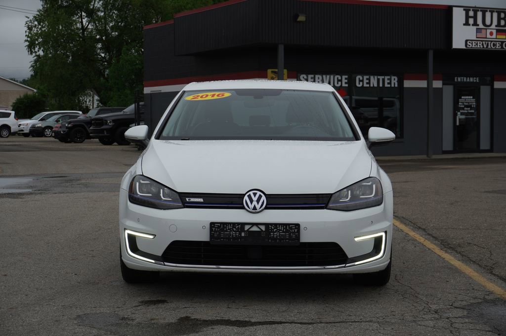 Used 2016 Volkswagen e-Golf SEL Premium w/ Driver Assistance Package FWD image 2