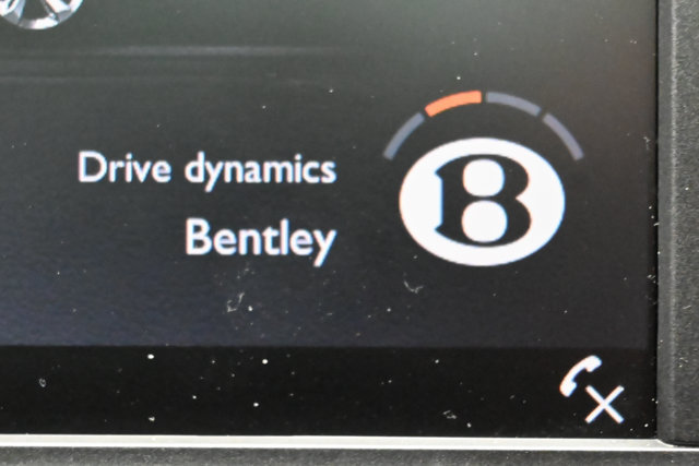 Used 2019 Bentley Bentayga AWD/4WD image 20