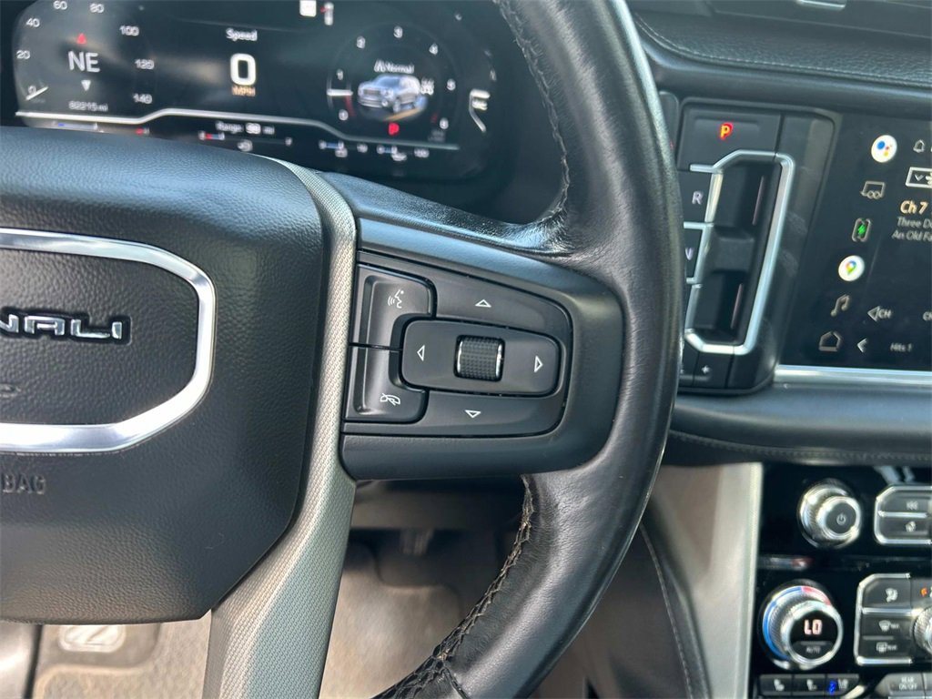 Used 2022 GMC Yukon XL Denali image 28