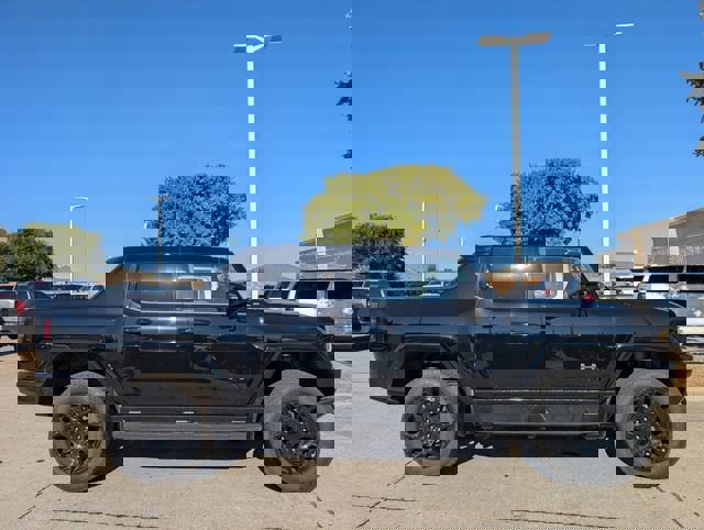 New 2026 GMC Hummer EV 4x4 Crew Cab image 3