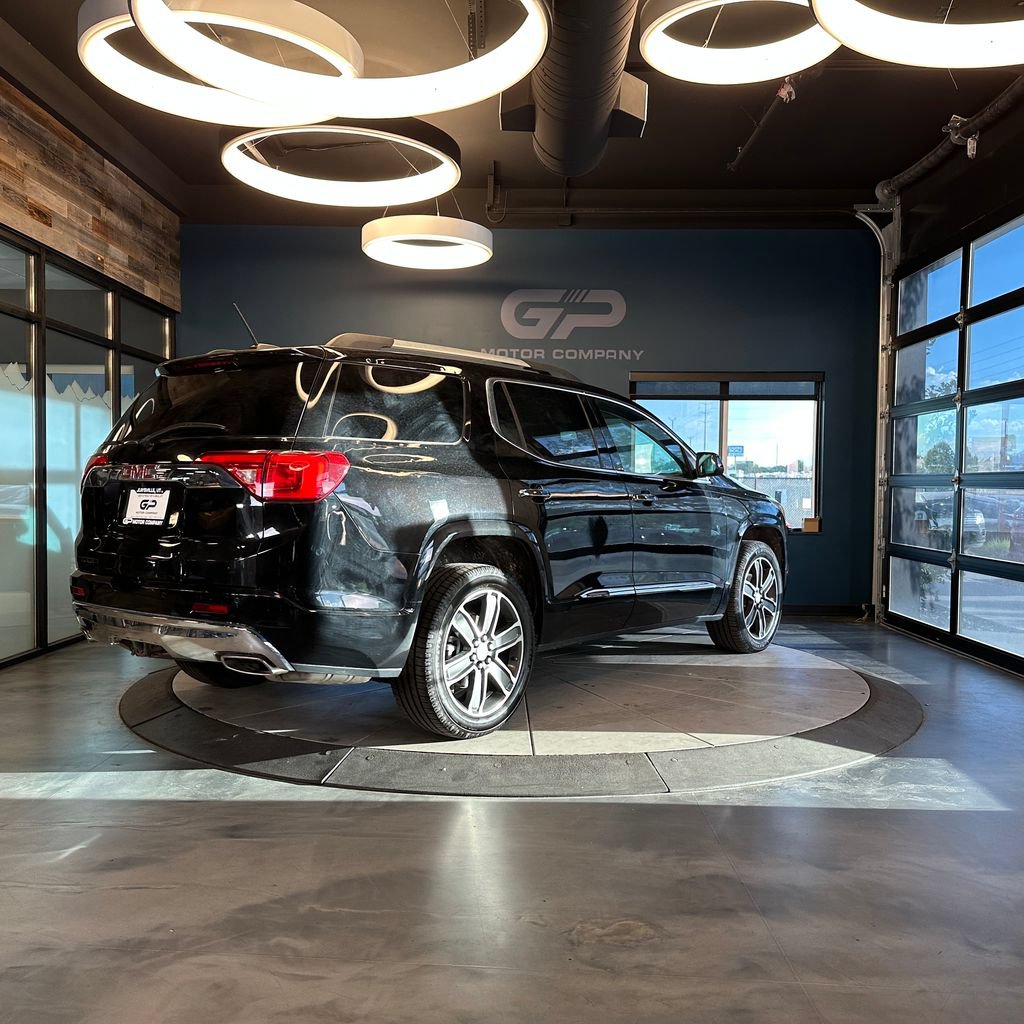 Used 2017 GMC Acadia Denali w/ Technology Package AWD/4WD image 3