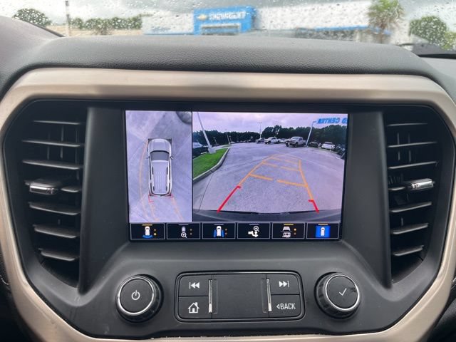 Used 2021 GMC Acadia Denali w/ Denali Ultimate Package AWD/4WD image 26