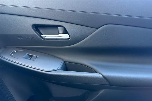 New 2027 Nissan Sentra SV w/ SV Convenience Package FWD image 18