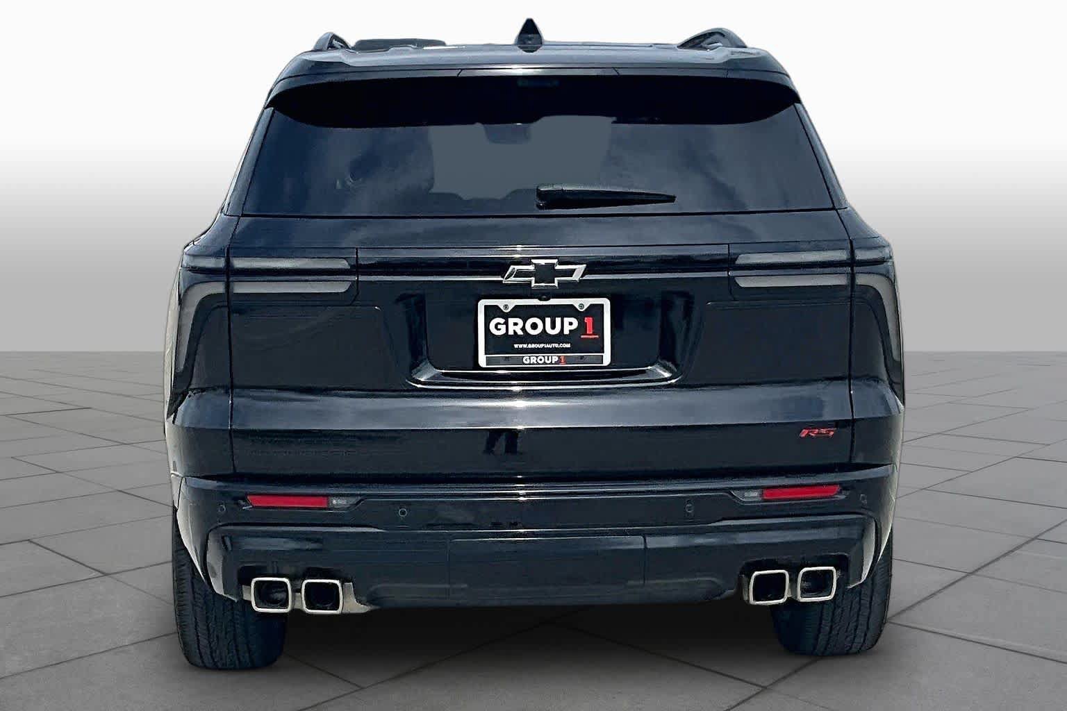 Used 2025 Chevrolet Traverse RS w/ LPO, Floor Liner Package FWD image 4