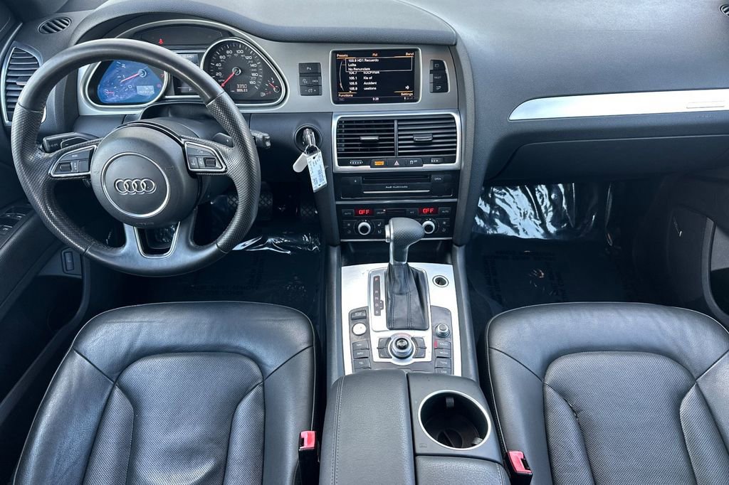 Used 2015 Audi Q7 3.0T S line Prestige w/ Sport Style Plus Package AWD/4WD image 13