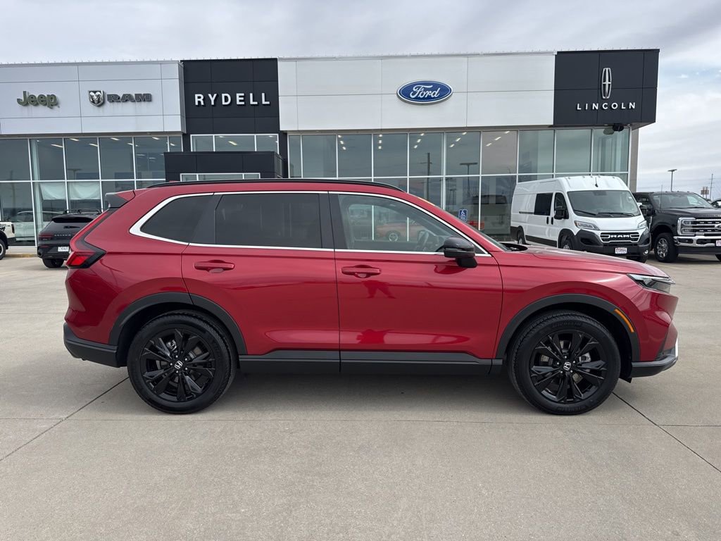 Used 2025 Honda CR-V Sport Touring image 2