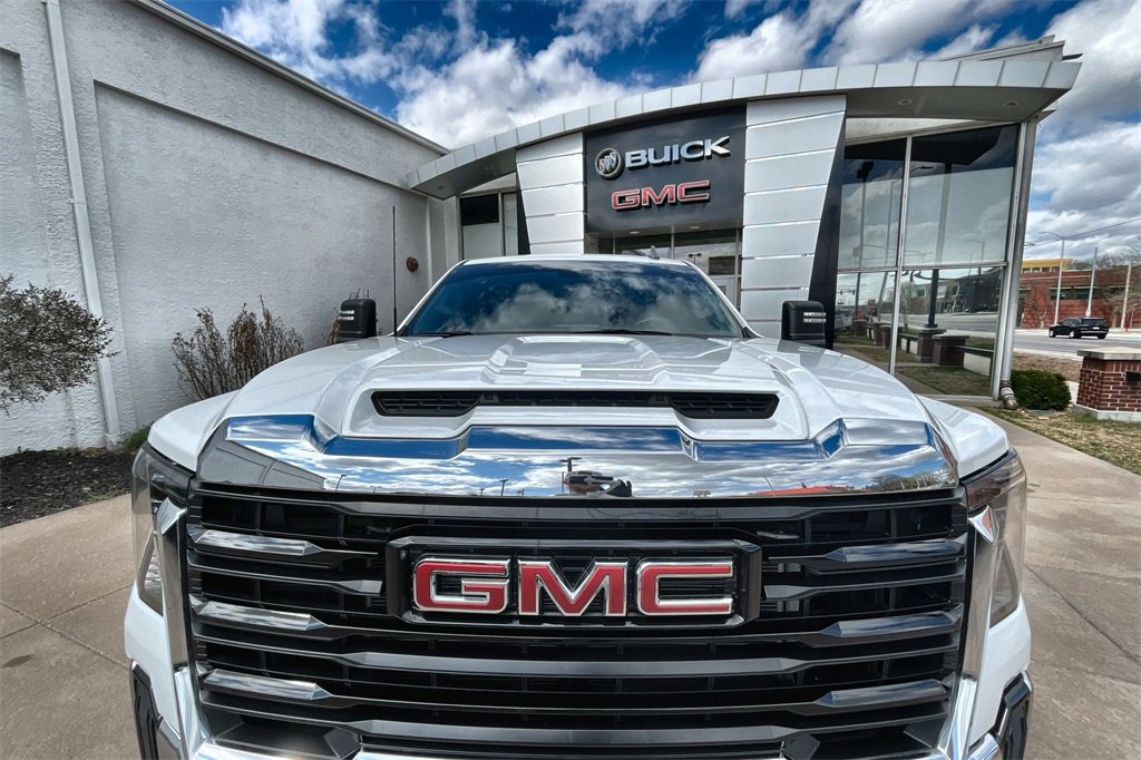 Used 2024 GMC Sierra 2500 Pro w/ Convenience Package image 31