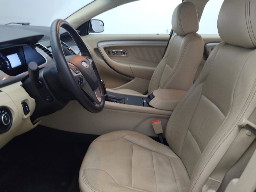 Used 2014 Ford Taurus SEL w/ Equipment Group 201A FWD image 17