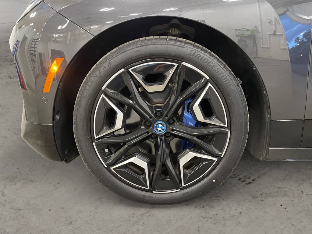 Certified 2025 BMW iX M60 AWD/4WD image 14