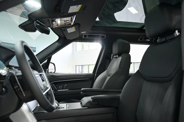 Used 2026 Land Rover Range Rover SE AWD/4WD image 22